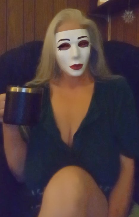 nikki_420woman's tweet photo. 3:00 AM. Might as well have coffee. #ShowMeYourMug
#SaturdayMorning https://t.co/bbq1u8FPaJ