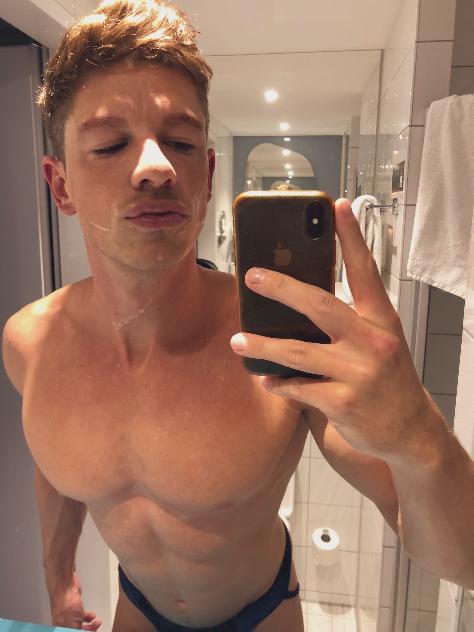 Sascha Cologne 85k | Top 2% 27.7.-3.8. London on Twitter: "Wild first night in Hamburg. 💦💦What’s