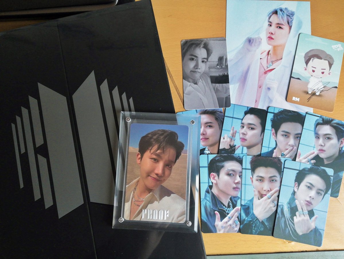 hobihanihae_'s tweet photo. Ang saya proof standard hobi agenda complete ganon agad ππ + ngayon lang din ako kinilig sa freebie hahahaha need ko bumili ng ref π. TYSM @sseomcart!! #SSEOMBacks https://t.co/9sSoDZz19w