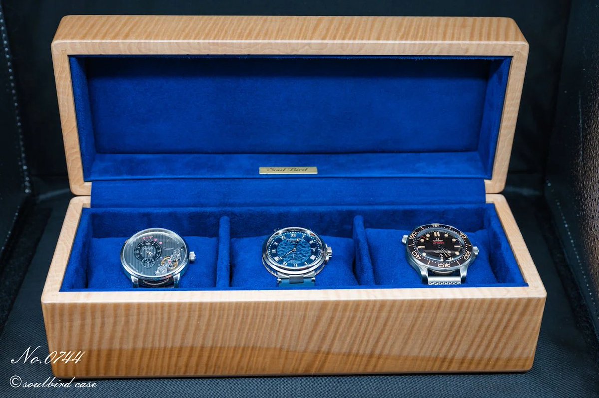 soulbird_case's tweet photo. 「お客様の声」upです。

https://t.co/mow0pxssdF

#PanoInverse #BREGUETmarine #007omegaseamaster #ソウルバード　#高級時計ケース  　#時計ケース高級　#腕時計ケース　#時計トレイ　 #ワインディングマシーン　#高級自動巻き上げ　#時計ケース高級　#高級時計ボックス　#時計収納ケース https://t.co/vPlec5TTzG