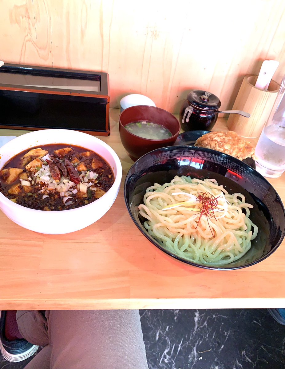 tetsumatsu1's tweet photo. 今日のランチ
#麻婆豆腐
#からいもんや

激辛つけ麺
唐揚げ
ライス(小)

あまり辛くなかった https://t.co/K2Bkm1Wfyo