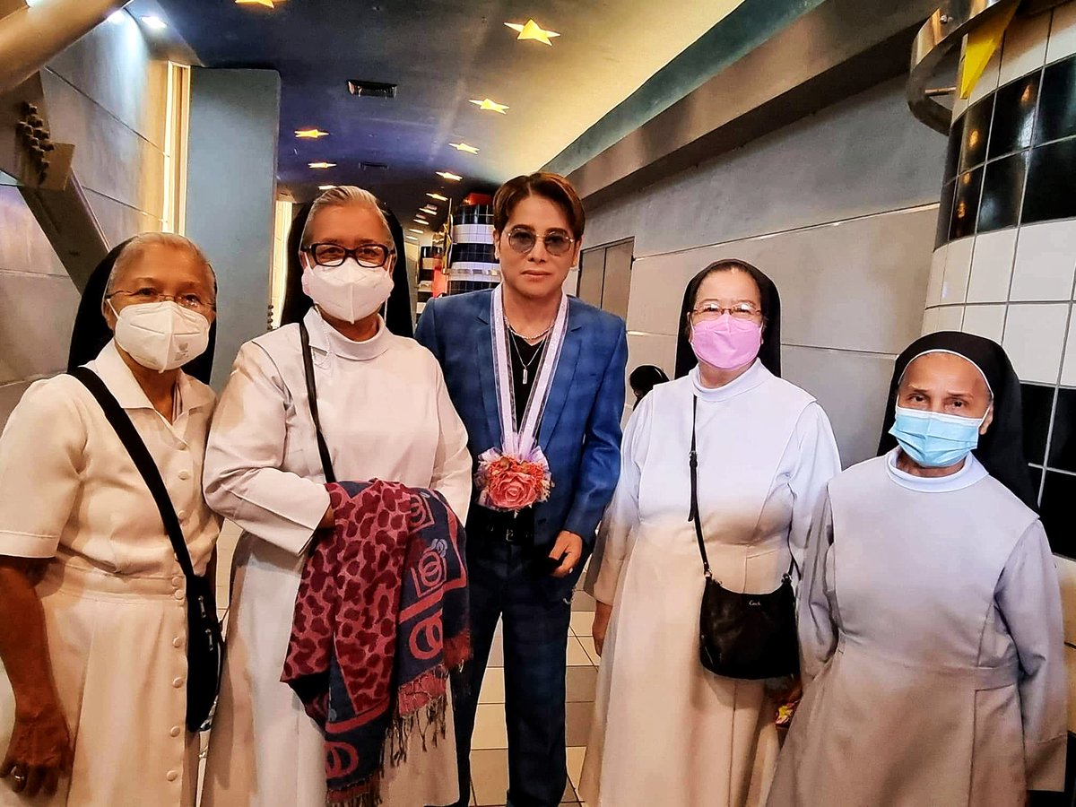 VinceTanada's tweet photo. Thank you to the Benedictine Sisters of St. Scholastica San Fernando for their support to #KatipsTheMovie #respect https://t.co/uKYtdNnmca