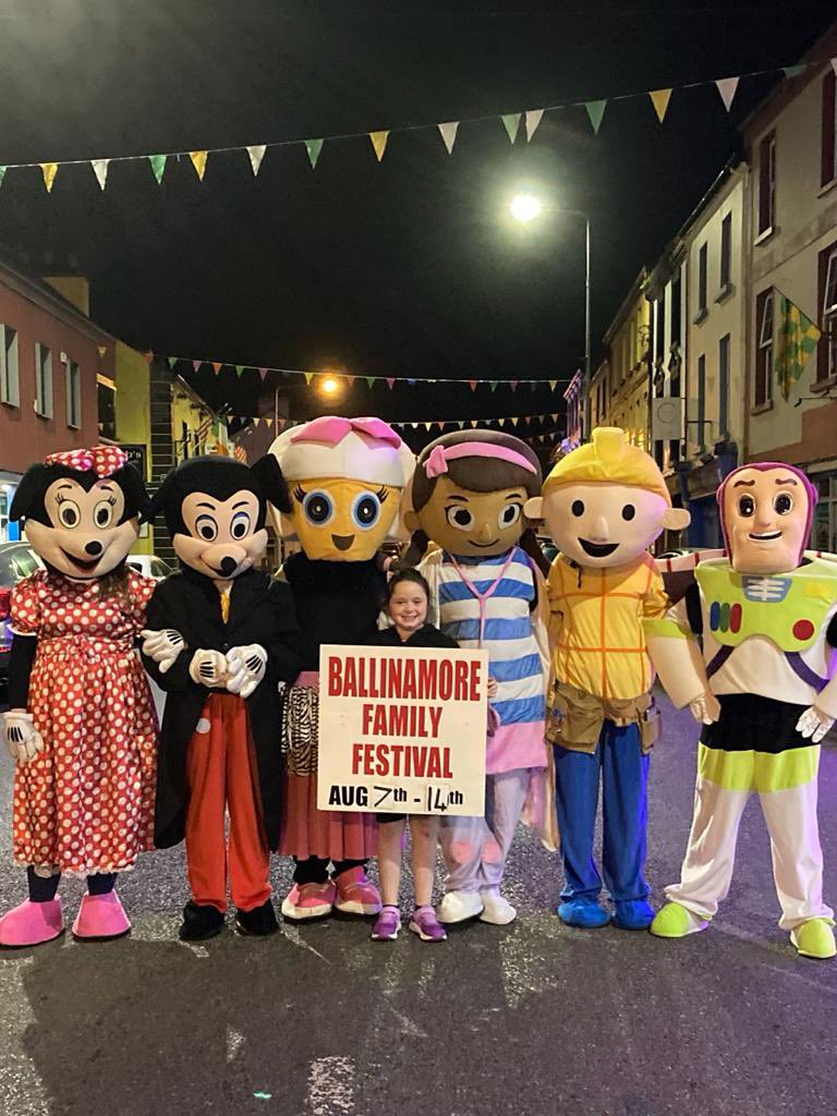 Last night, our very special guests arrived in town for the Ballinamore Festival! 

Just one more sleep! 

#TheBallinamoreBoomIsBack #Ballinamore #BallinamoreFestival #Leitrim #VisitLeitrim #VisitBallinamore #Ireland #DiscoverIreland #FreeMusic #Free #FamilyFestival