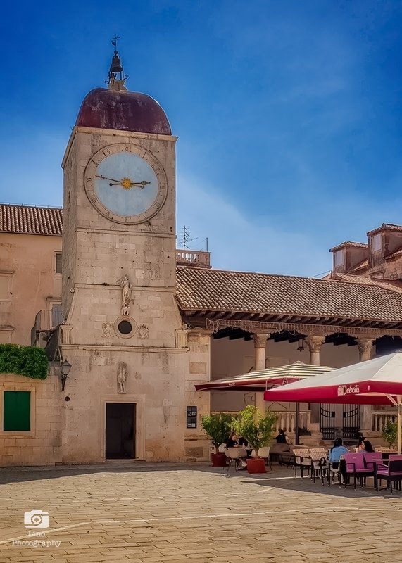 📍Trogir, Croatia 📸
#citylandscapes #citylandscape #cityview #cityvibes #beautifulcityview #beautifulcity #beautifulhistoricalplace #beautifulhistorybuildings #history #travel #travelphotography #visittrogir #visittrogircroatia #visitcroatia #city #trogir #hrvatska #croatia