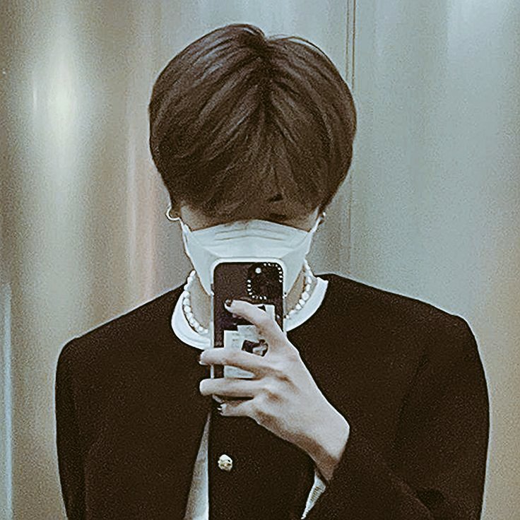 intopjwoo's tweet photo. serving you mirror selfies... 🪞
#HARUTO #하루토 #트레저 #ハルト #TreasureMakerSelcaDay #TREASURE #TeumeDay #TMSD @treasuremembers https://t.co/aSjA9iEEfE