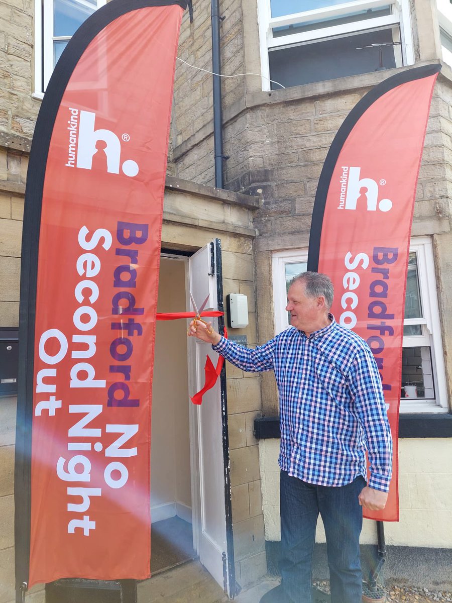 Last week saw the formal launch of our brand new #Bradford No Second Night Out hub at Endeavour House.

Working together with <a href="/bradfordmdc/">Bradford Council</a>, the service provides people with emergency accommodation if they are homeless or sleeping rough and support to secure longer-term housing.