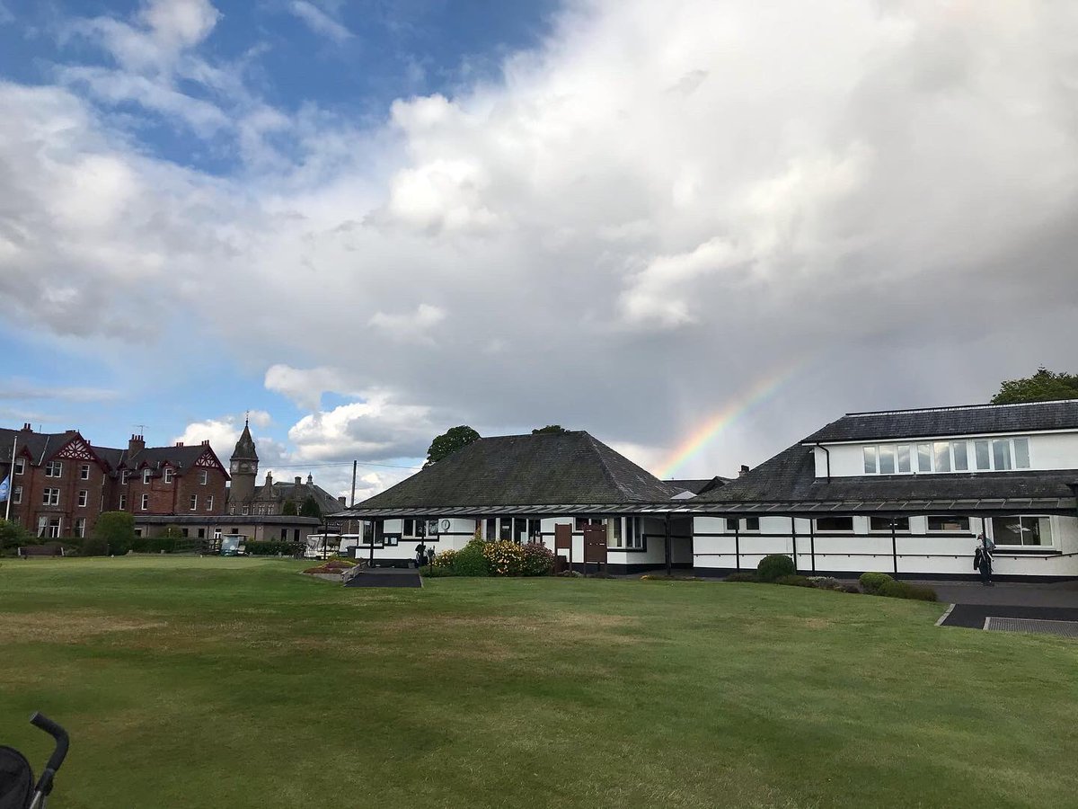 GolfTricks's tweet photo. What a treat to finally visit @edzellgolfclub last night and to celebrate a delayed attendance thanks to #covid.
Many thanks for such a lovely welcome
#golftricks #trickgolf #golfentertainment #socialevening https://t.co/VhhAH1jFKx
