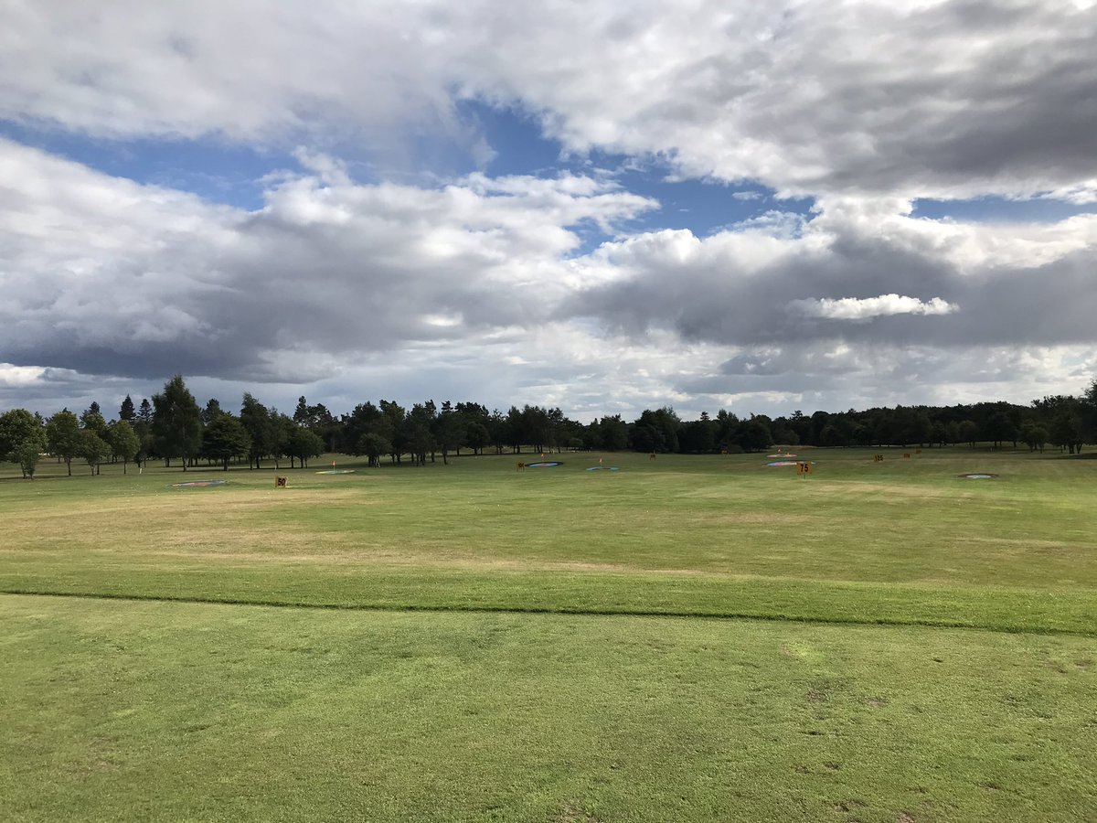 GolfTricks's tweet photo. What a treat to finally visit @edzellgolfclub last night and to celebrate a delayed attendance thanks to #covid.
Many thanks for such a lovely welcome
#golftricks #trickgolf #golfentertainment #socialevening https://t.co/VhhAH1jFKx