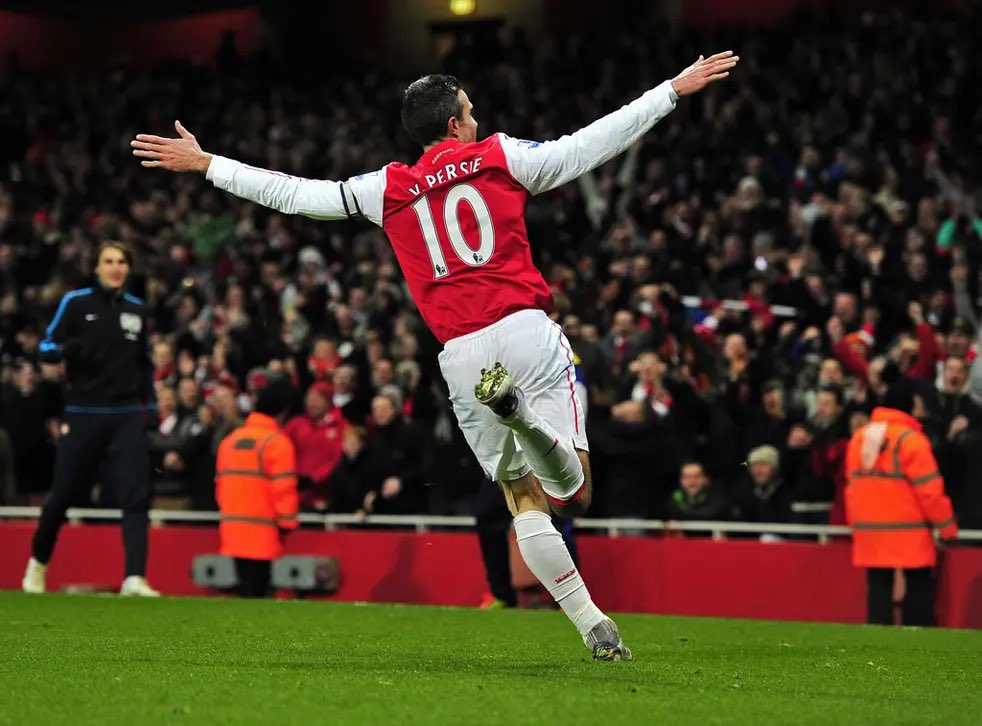 Happy birthday to Robin Van Persie who turns 39 today. Once a gunners always a gunners     [ 