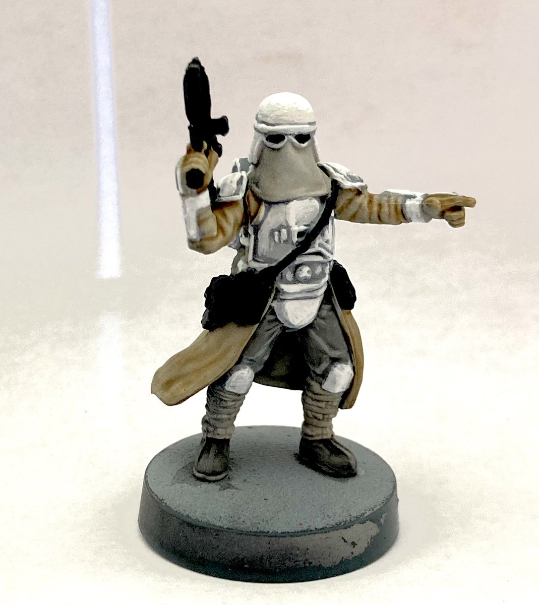 monkeylikesjam's tweet image. Been painting some #StarWarsLegion today.