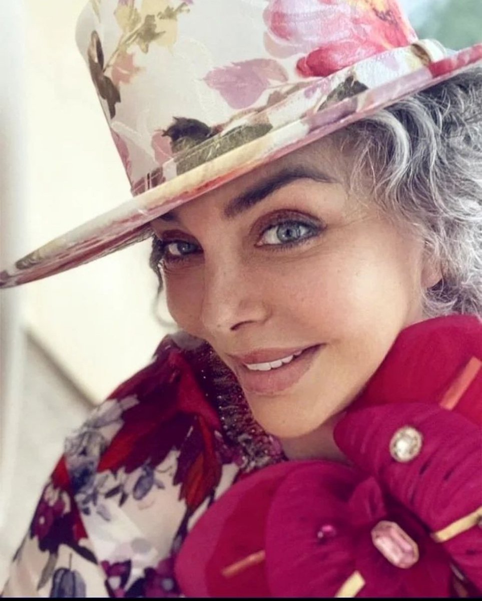 vrocastro_arg's tweet photo. La mujer más linda del mundo 😍 https://t.co/n7MyuUpoWM