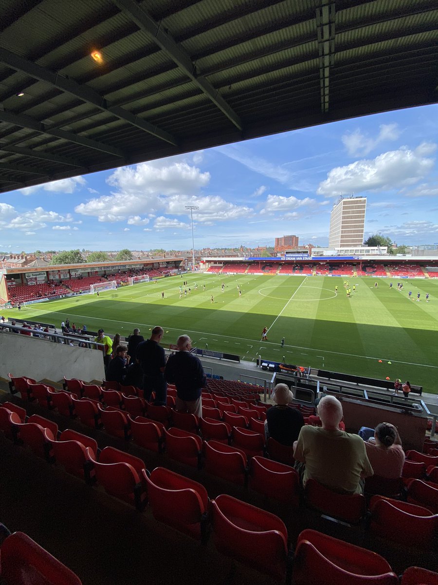 TheDeanAshton's tweet photo. What better way to spend a Saturday than watching @crewealexfc 

Chips with my boys!
Got to be done🙌🏼

@EFL at its best! @itvfootball https://t.co/niH7GGECor