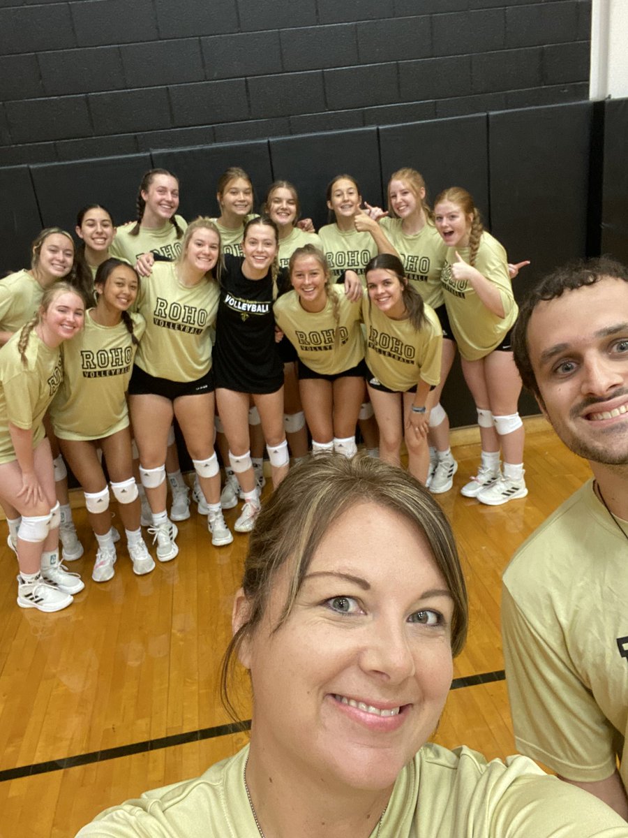 ROHOVolleyball's tweet photo. We are back at it today for another round of scrimmages! Letβs go girls!! #rohovolleyball #BeScrappy @RiderRaiders https://t.co/o2rURZ3oBM
