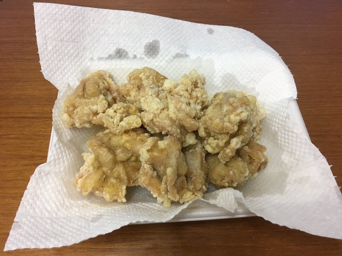hayamiyaharu's tweet photo. 生まれてはじめて唐揚げを揚げてみた。味覚障害中だけど、美味い！安上がり！そして素材が変身して行く様はエンタメっぽい！(リュージさんの卵唐揚げレシピです） https://t.co/pJB954eV5Z