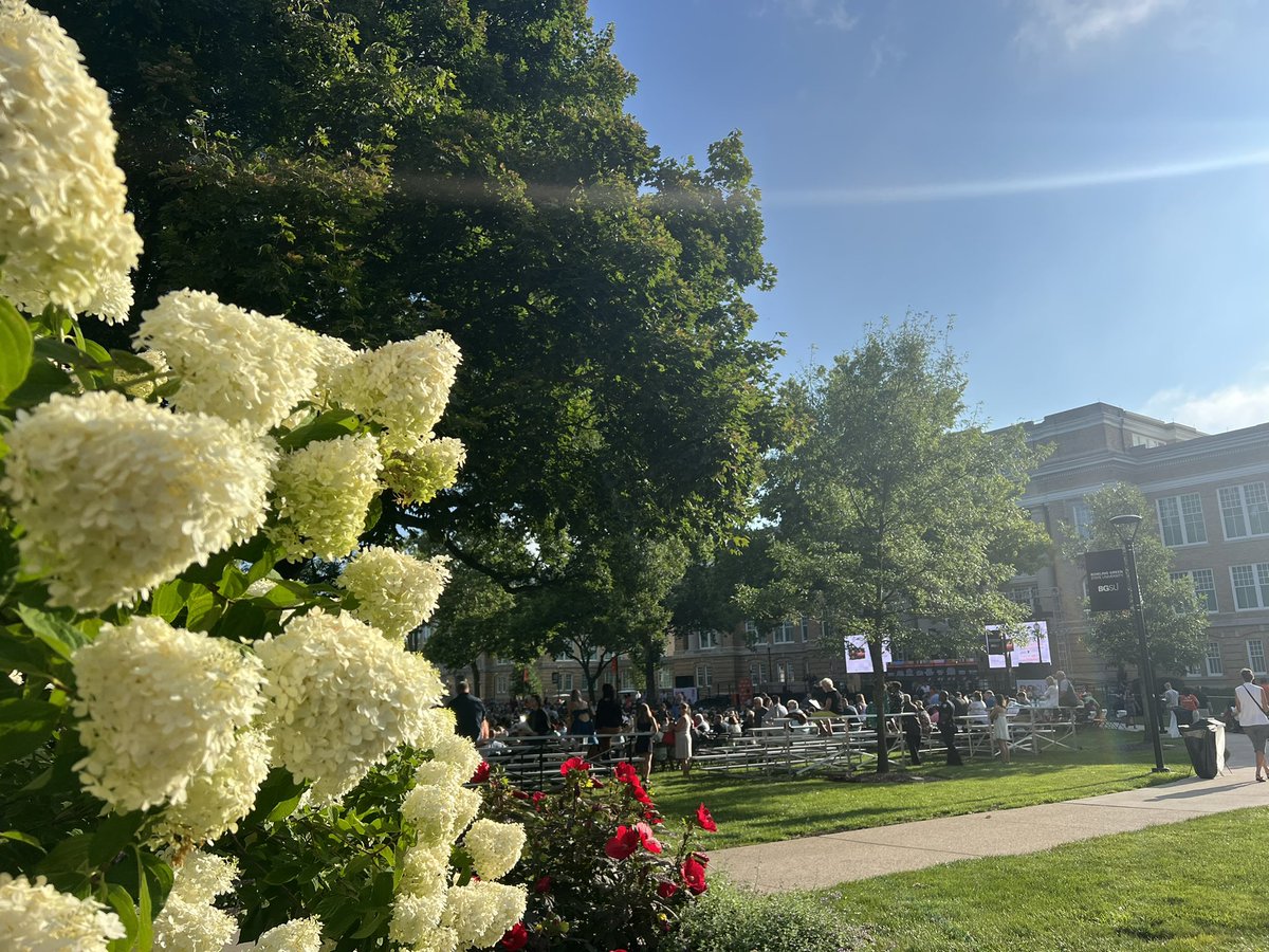 bgsu's tweet photo. You found a place where you can belong. BGSU will always be home, #BGSUGrads. 🎓🧡 https://t.co/uODSzgOM7h