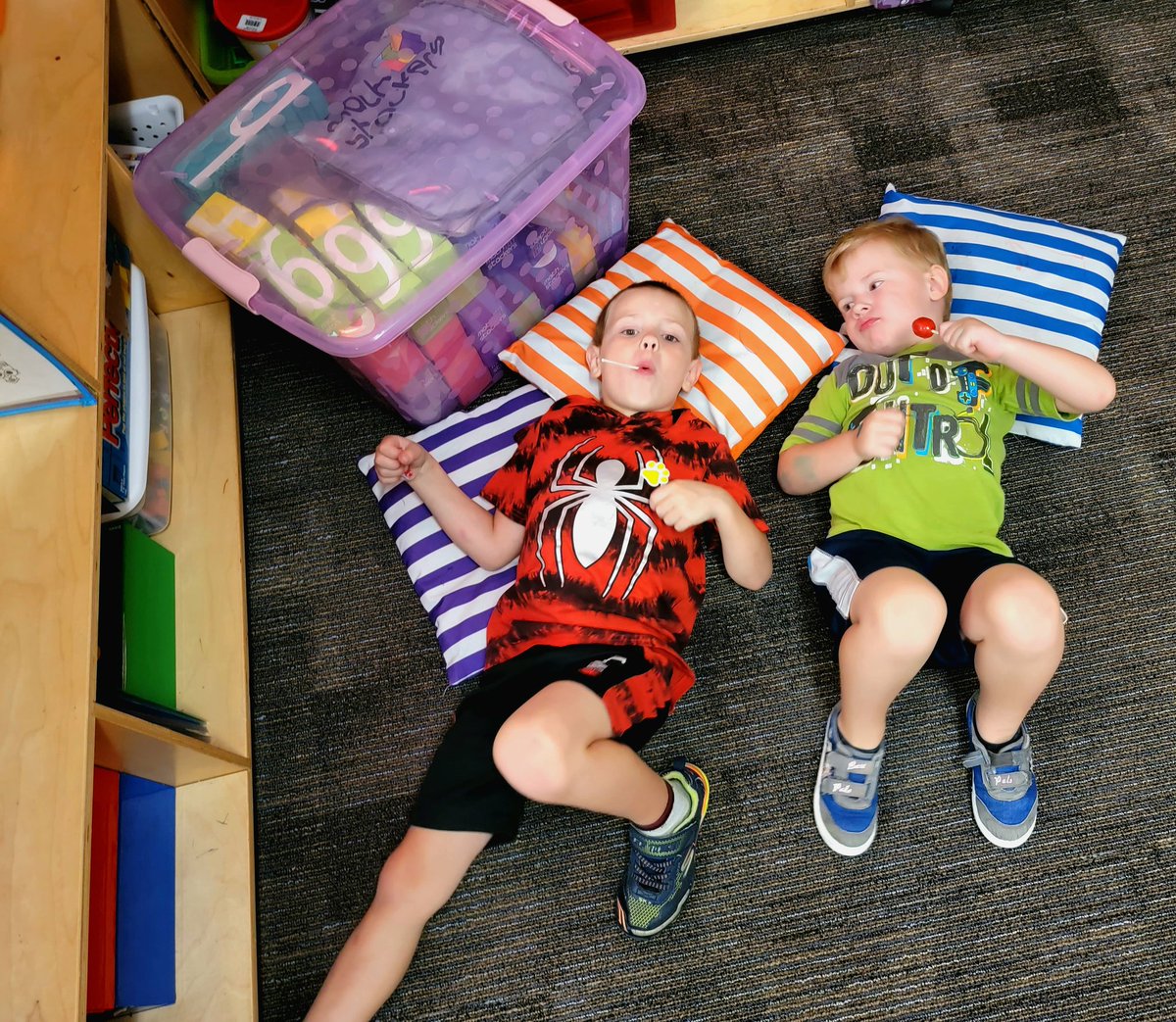 ctesindelar's tweet photo. Big brother showing little brother his new digs. 
@allimceach @HumbleISD_FE @HumbleISD 
#fosterelementary
#humbleisd
#Kindergarten https://t.co/iX4aCa0gDi