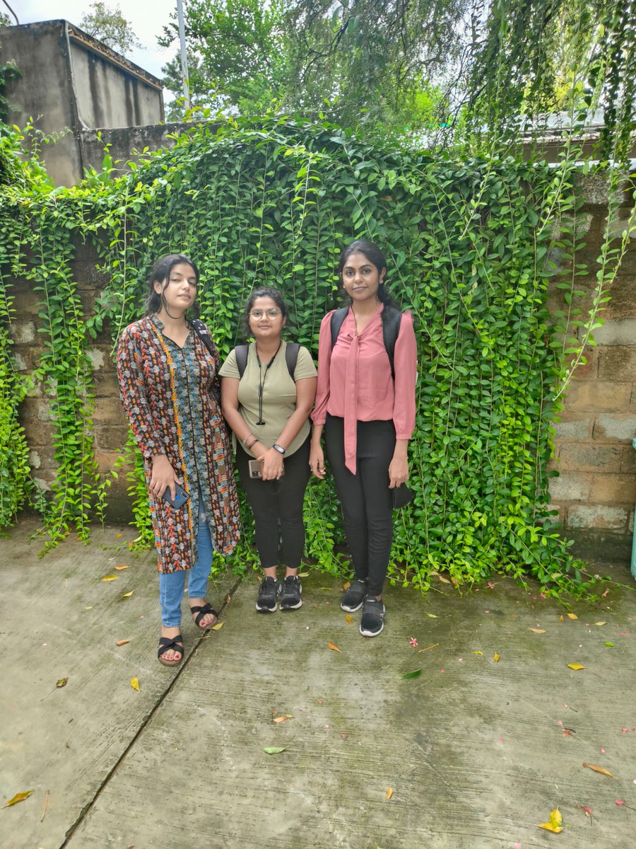 Manjushabharti8's tweet photo. Successful site visit at different organisations for seeking information about shamshi talab under the guidance of INO Dr.Rashmi ashtt for #Shamsitalab under the project #missionamritsarovar 
#AICTEinternship
#waterbodyconservation&amp;rejuvenation https://t.co/i2jjrSVKzN