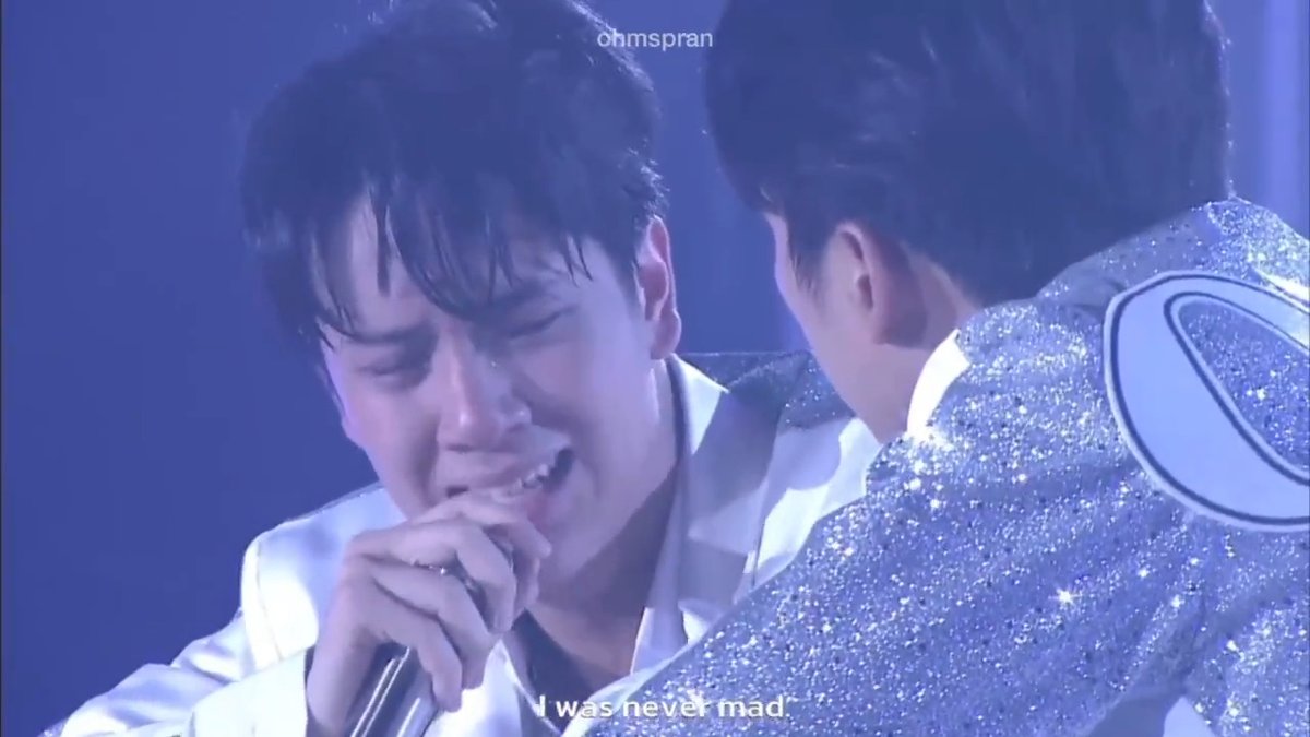 jayesocool's tweet photo. i'm so unwell. #OhmNanon1stFM https://t.co/539Ecmc8Bo