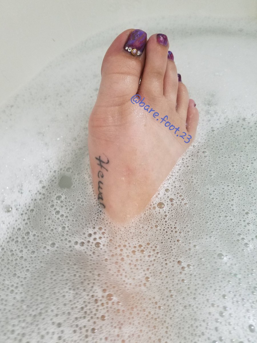 barefoot2332's tweet photo. Can you imagine? #wetfeet #toelove #cleanfeet #feetfethish #feetpicsforsales #feetnation #feetcommunity #feetfetiche #barefeet #womensfeet #feetgirls #lovelytoes #prettyfeet https://t.co/cKCoMCqktq
