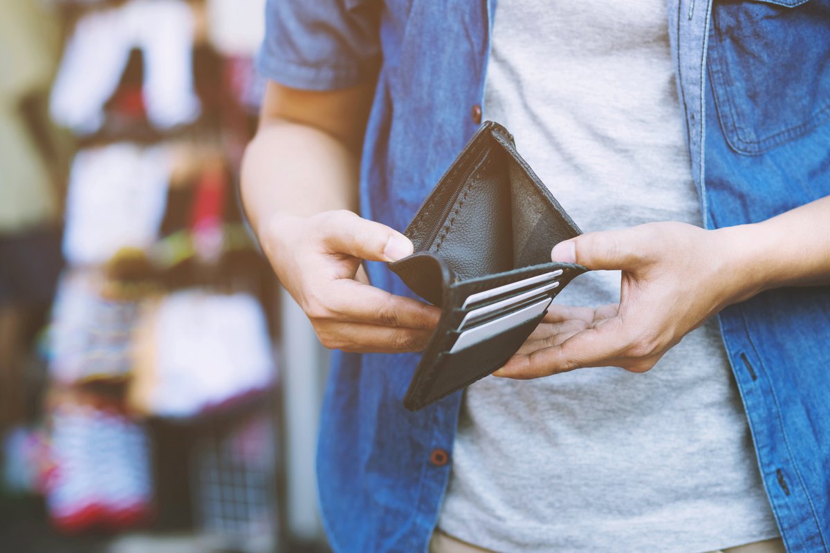 BetterInvesting's tweet image. What's burning a hole through your budget? #finance #savings #howtosave
betterinvesting.org/learn-about-in…