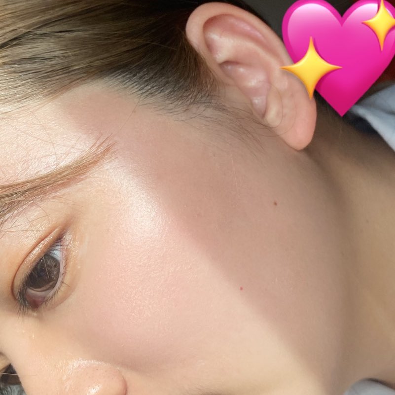 lisabubblegummy's tweet photo. L’oreal Paris Infallible Oil Killer Powder 
ขึ้นตลับสองแล้ว ดีมากเลย! เราผิวมันนางคุมมันได้จึ้ง คุมมันตลอดวัน ปกปิดรอยสิวได้ ไม่เป็นคราบแถมเบาสบายหน้ามากกก ไม่รู้สึกหนักหน้าใดๆเลยอ่ะ ฟินิชลุคเป็นผิวแมตต์แบบกำมะหยี่ไม่แมตต์มาก กำลังดีเลย🫠 #ไว้รีวิวห้ามขายของโว้ยย https://t.co/y3Hy81W3Dj