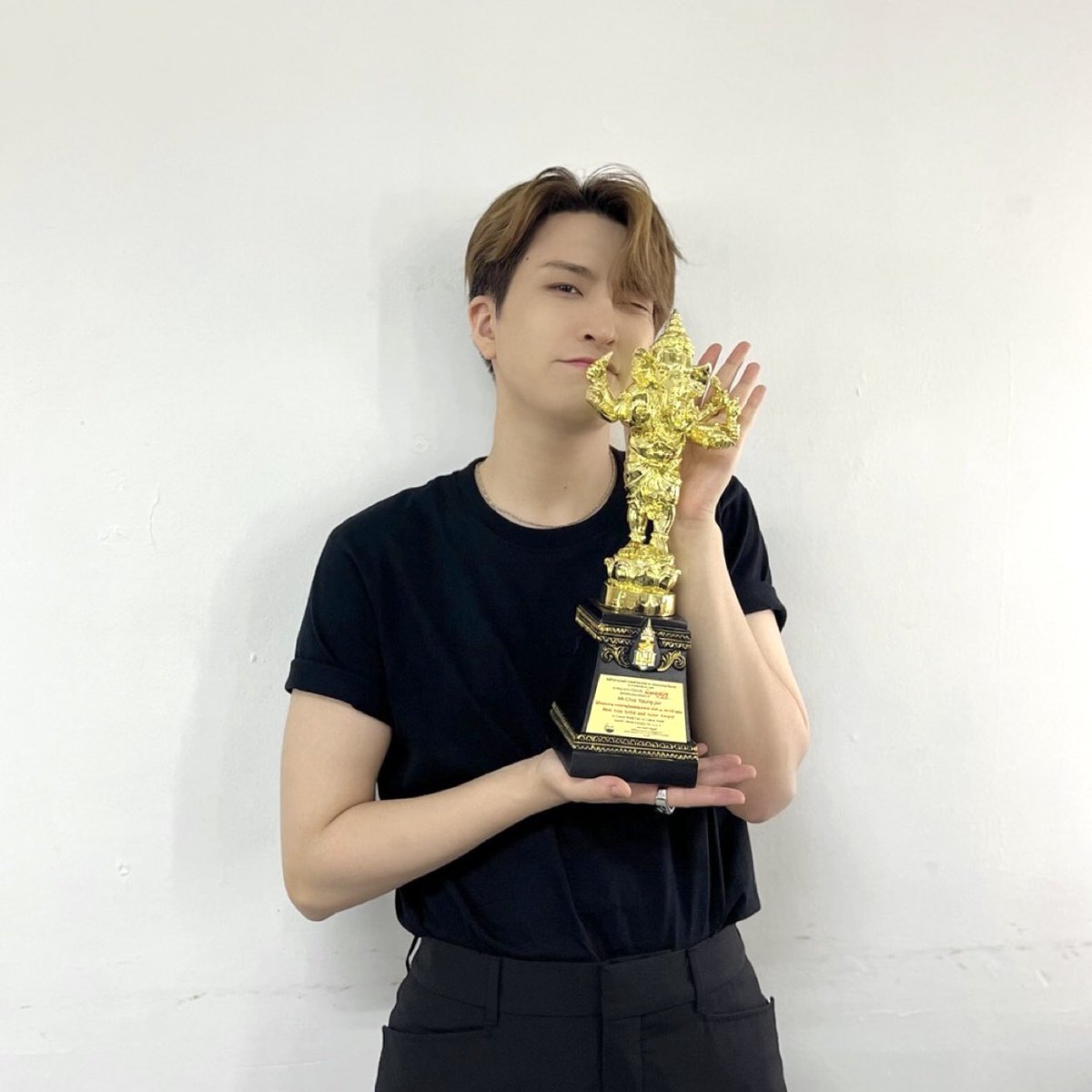 영재 YOUNGJAE tweet media