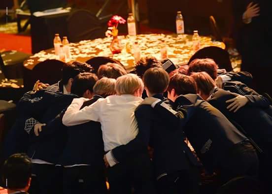 kej_245's tweet photo. Mừng Wanna One của Wannable chúng tớ tròn năm tuổi. Chúng tớ luôn yêu và nhớ các cậu rất nhiều❤
#우리워너원_데뷔5주년_축하해
#WannaOneFifthAnniversary https://t.co/IacFBbe9fc