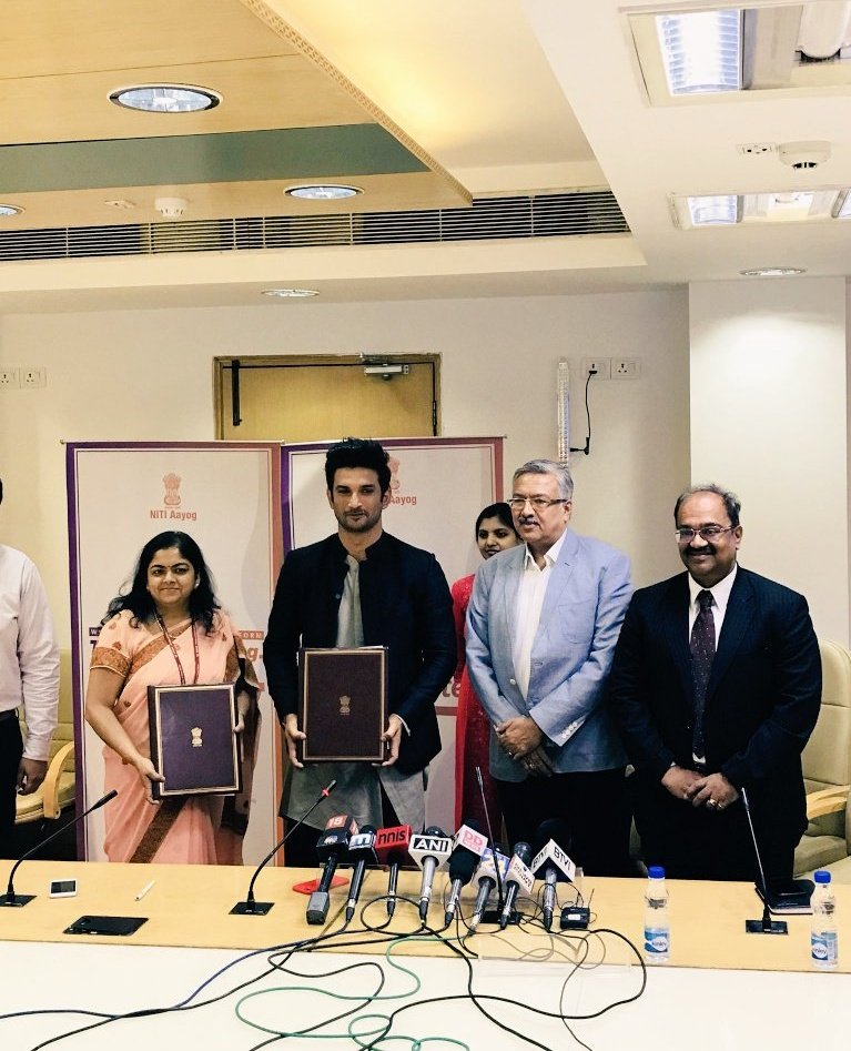 KachruRachna's tweet photo. #SushantSinghRajput had entered a contract with Niti Aayog,to promote d WEP,a unified access portal that bring together women from countrywide to meet their entrepreneurial ambitions.
Idea of the platform was first mooted by NITI Aayog's CEO Amitabh Kant

Sushant And NITI Aayog https://t.co/02axln0Qhl