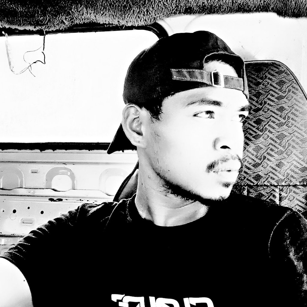 Sincang2000's tweet photo. #FotoProfilBaru https://t.co/azdvRF2t8x