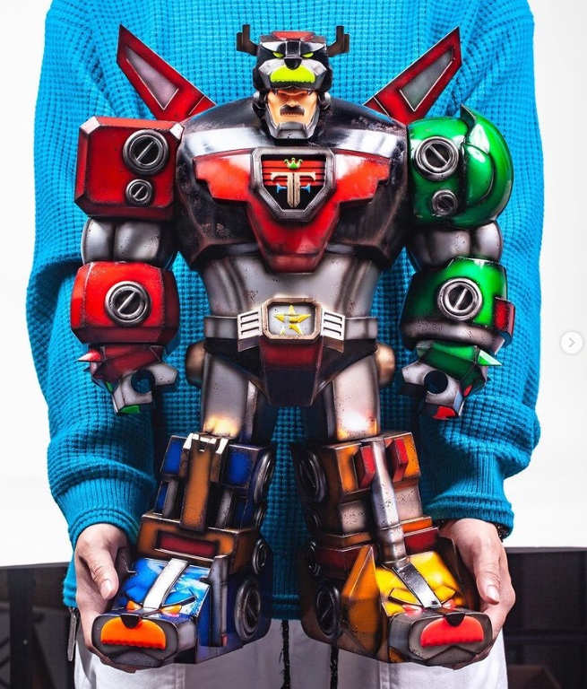 WeAreMinty's tweet photo. Laughing at IRON MAN is Fools Paradise “LOWFOOL” as he put on the mighty ‘THRONE’ amour! 🦾🚀 Now ready for shipping, link in our bio!

#Mintyfresh #FoolsParadise #Lowfool #Throne #Designertoys #ArtToys #VinylToys #ArtToy #Hypebeast #toyart #toystagram #collectibles #highsnobiety https://t.co/r2QlVjdvsq