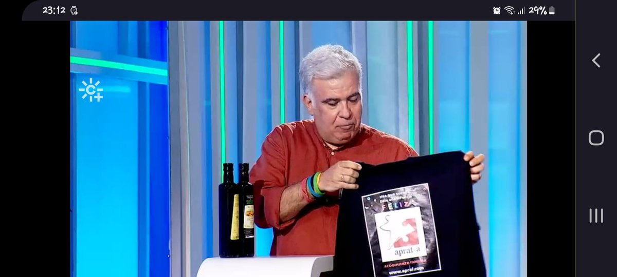 APRAF's tweet photo. Muy especial el programa de anoche de ATRÁPAME SI PUEDES, de Canal Sur. Muchísimas gracias a Francisco José por haber sido el mejor embajador del acogimiento familiar

#apraf #jaen #AcogimientoFamiliardeMenores #daleunainfanciafeliz #familiadeacogida

https://t.co/QmUgiVJx01 https://t.co/QyjAEaaZo9