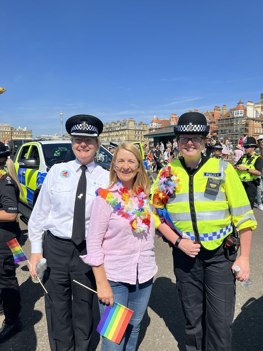 SussexPCC's tweet photo. PCC @KatyBourne joins @sussex_police at @PrideBrighton. Catch us in the procession and say hello! 👋🏼 #Pride #Pride2022 #BRIGHTONPRIDE2022 https://t.co/SabF9pf5sM