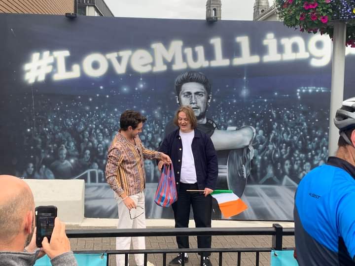 This man has never forgotten his home town. Great that @NiallOfficial is home for @fleadhcheoil and brought @LewisCapaldi also. #Mullingar #Fleadh2022 #fleadhcheoil2022 #Fleadh22