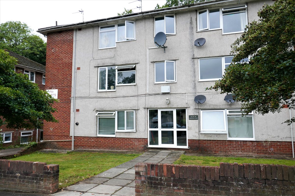 mansellsprop's tweet photo. FOR SALE: Studio Flat, Woolaston Avenue, Lakeside, Cardiff £85,000 https://t.co/7LjgVr3D1d https://t.co/caIj1SIeFB