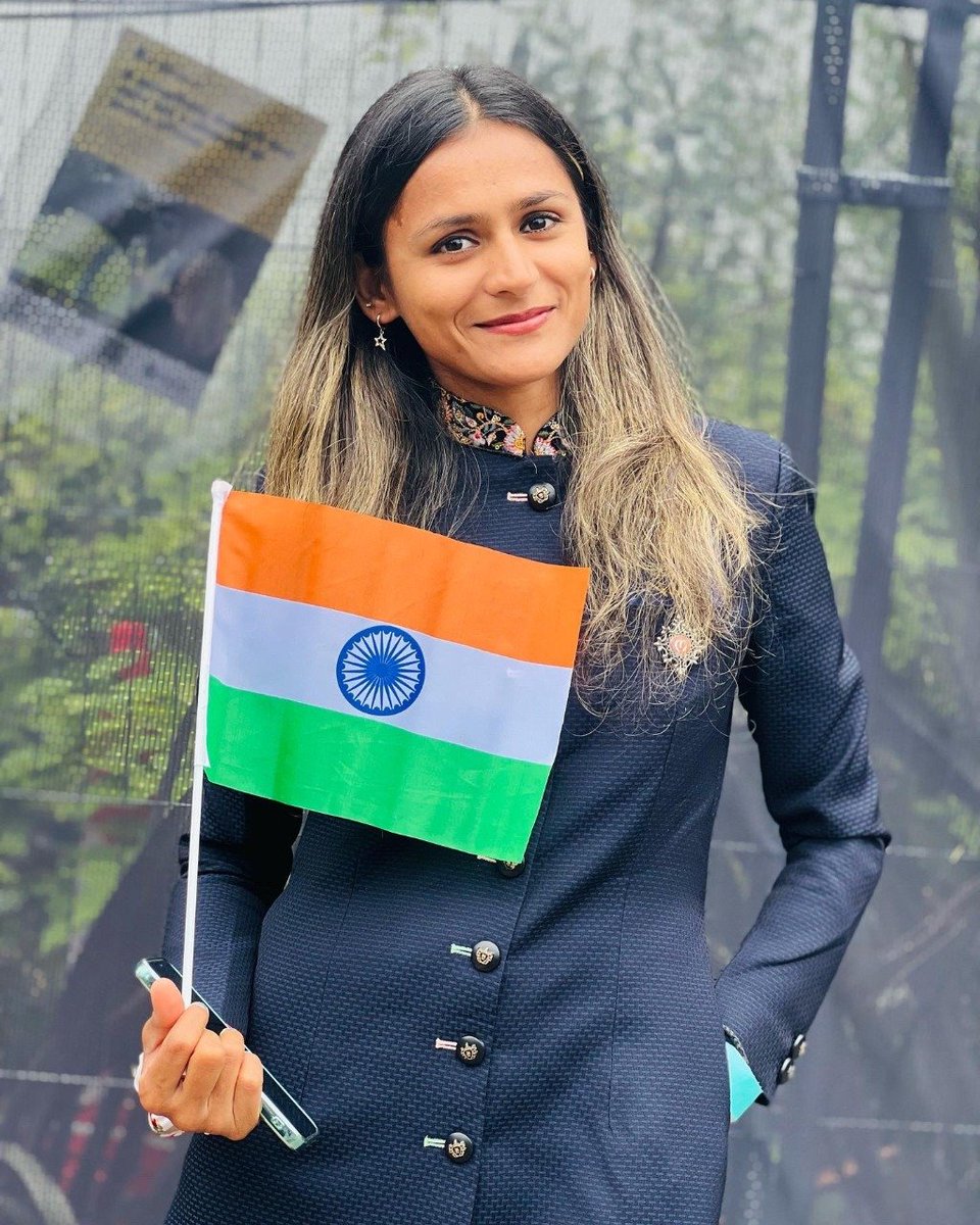 #CommonwealthGames2022 | India's Priyanka Goswami bags silver in Women's 10,000m Race Walk final

(Photo courtesy: Priyanka Goswami's Twitter handle)