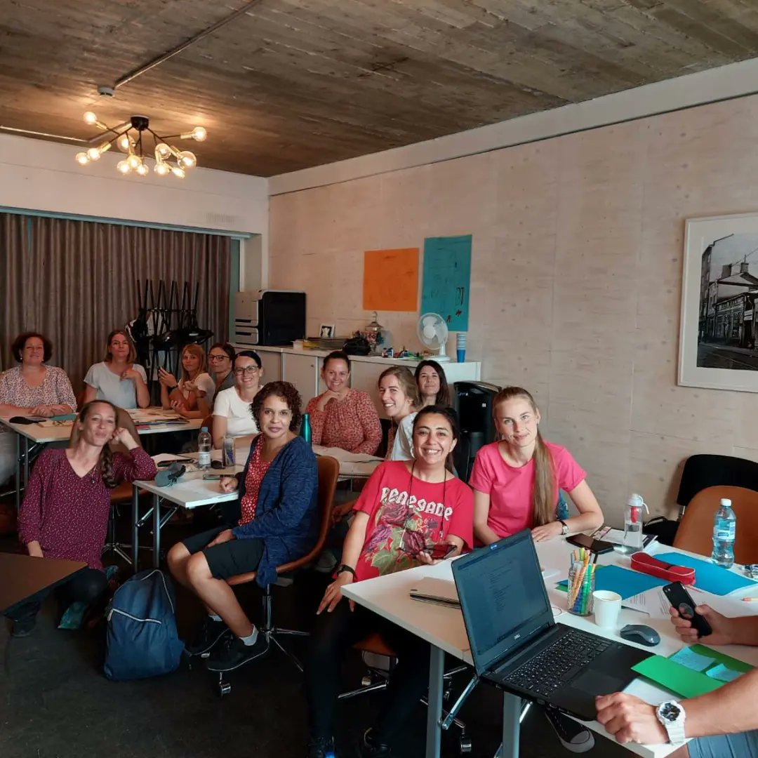 ceipelpuche's tweet photo. 🇪🇺🇪🇺We DON'T STOP ,even in Summer!Nuestros #Maltateam #Helsinkiteam y #Berlinteam han estado formándose durante toda esta semana sobre distintos aspectos 
metodológicos.Las mismas se han llevado a cabo gracias al programa europeo #ErasmusPlus #erasmuspuche #erasmuska121 @sepiegob https://t.co/QhNMU0Eezl