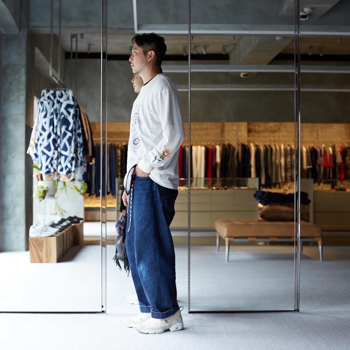 boinne_official's tweet photo. Today's BNB-INSTAGRAM Feed
DAIKANAYAMA instagram
https://t.co/eumBXRICJo
"WHITE ONE-STRAP"
OSAKA instagram
https://t.co/ZPwFTE0rLG
"懐かCシリーズ new‼︎"
ONLINE STORE
https://t.co/4fR2aWHRmV
#brunaboinne #ブルーナボイン
#delmonaco
#doublemonk #leathershoes
#new #newarrival https://t.co/PgJahWPr3D