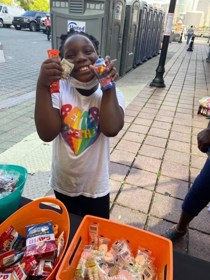 CokoMz's tweet photo. Coko Kandy Kart LLC  #cokokandy #cokokandykart #candylady #bosschic #mzcoko #newjersey #blackownedbusiness #blackexcellence #vendor #oldschoolcandy https://t.co/ZK1IADYcLb