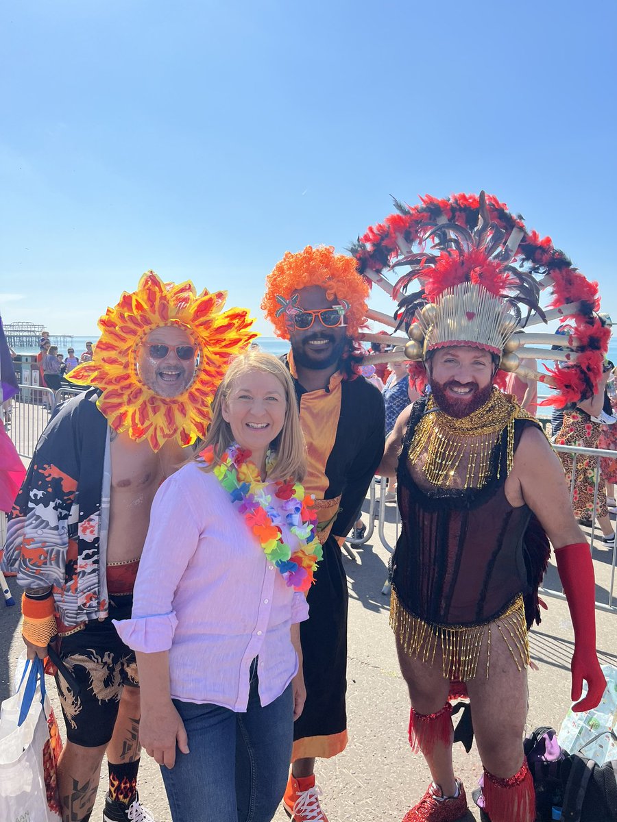 SussexPCC's tweet photo. PCC @KatyBourne joins @sussex_police at @PrideBrighton. Catch us in the procession and say hello! 👋🏼 #Pride #Pride2022 #BRIGHTONPRIDE2022 https://t.co/SabF9pf5sM
