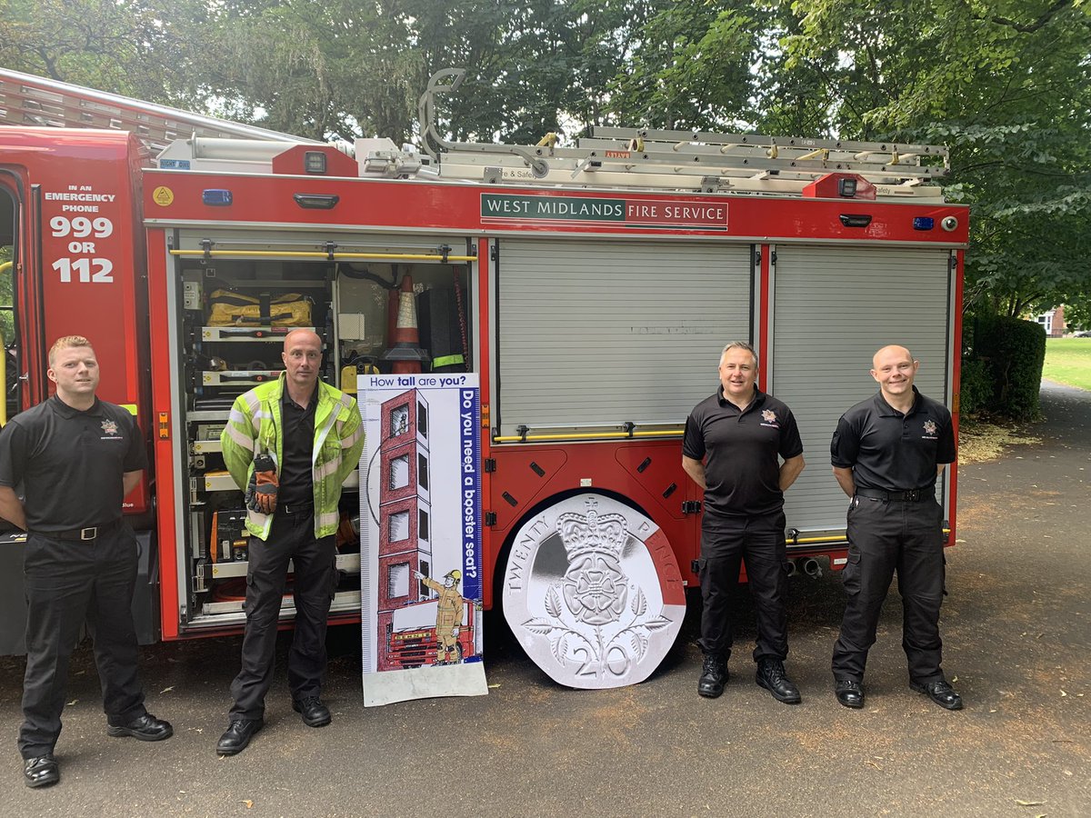 Red watch are at the Bloxwich Bonanza today promoting road safety! Come down and say hello! 🚒