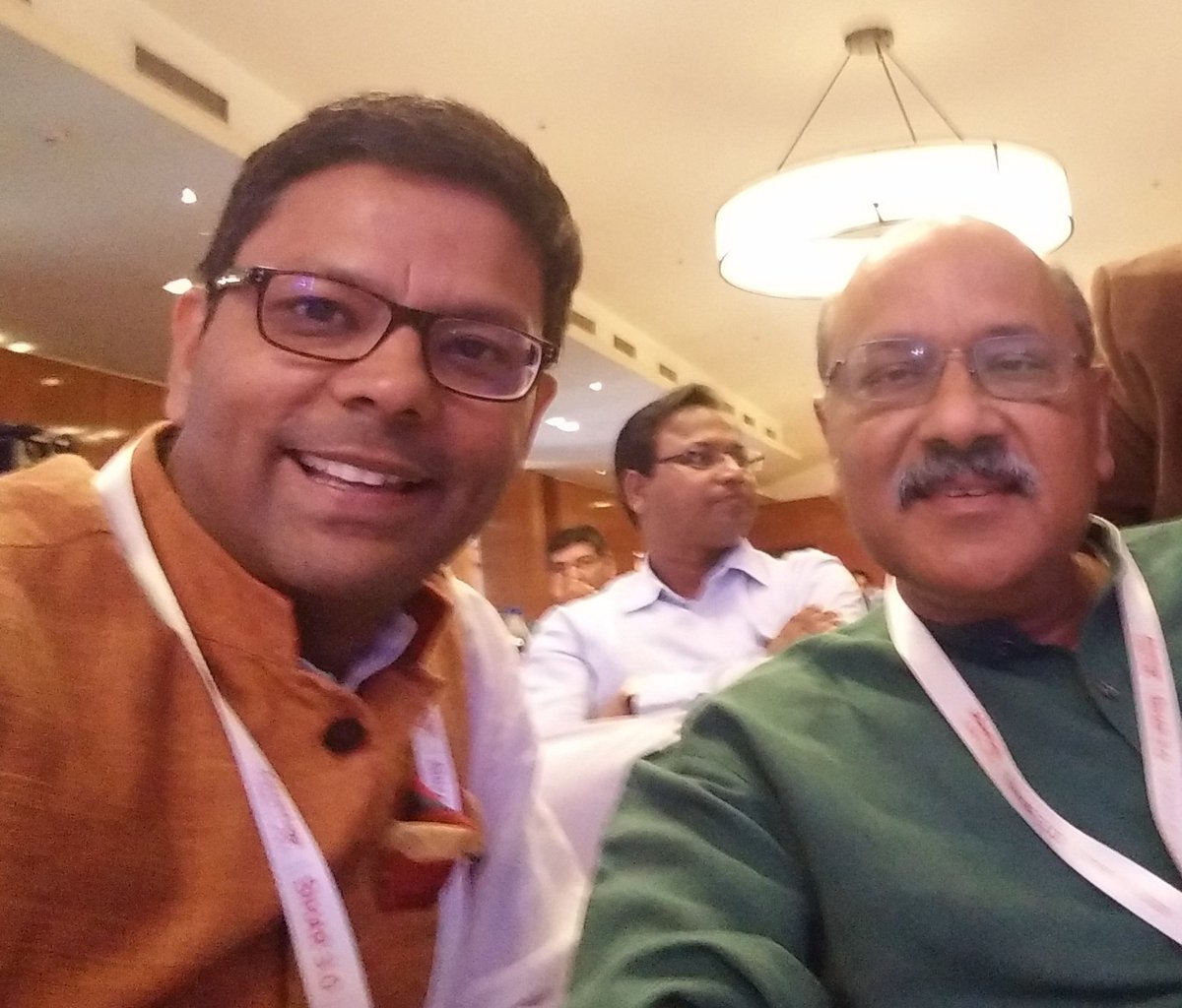 TweetsAnup's tweet photo. Looking forward to @ShekharGupta at #PRAXIS9 to learn more on The Changing Face of Journalism
Old pic from memories of #AdvantageConclave https://t.co/Y4Efh9k8Cn