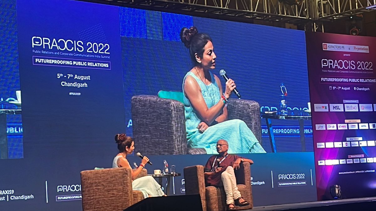 tinucherian's tweet image. Social Media doesn&apos;t pay your salaries so speak through Journalism ~ @ShekharGupta #PRAXIS9 in conversation with @ChhaviLeekha