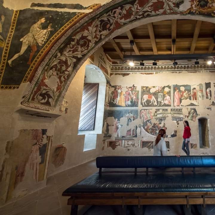 Benvenuto Agosto
La Spoleto Card dedica la prima del mese alle #Storie d'amore e di armi narrate nel ciclo pittorico della Camera Pinta della <a href="/RoccaAlbornoz/">Museo Nazionale del Ducato di Spoleto</a>
Domenica 7 agosto alle 11 è prevista la visita"Storie d'amore e di armi".