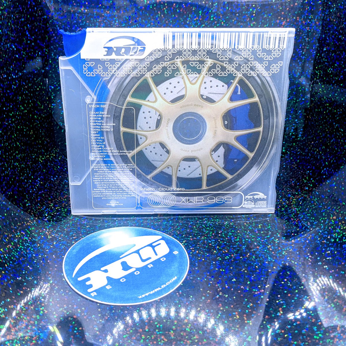 Releasing today in collaboration with <a href="/PacificPlazaRec/">Pacific Plaza Records 🏝🏬</a>, XWR's second album, Ahero - Cloud Zero
A realm beyond speed, this CD brings warm breaks and nostalgic pads, perfect for night-time driving.
💿Azure Trigger Case CD
🌐7PM EST / 4PM PST
xffwrld.com