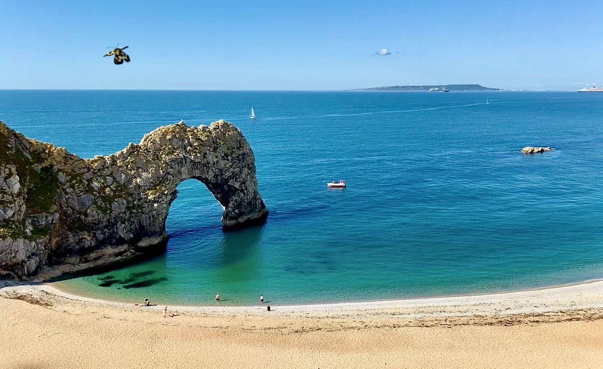 Wish I was there #lulworthcove #photooftheday #photographer #photographylovers