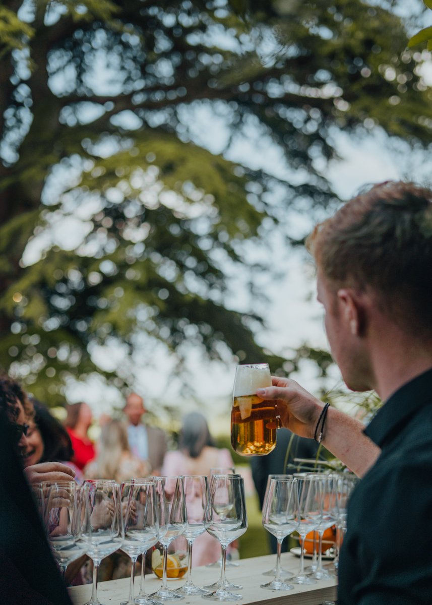 🍻PAISLEY BAR HIRE 🍻

We don't only cater for your event.. we can also style and provide the bar! With the choice of supplying your own drinks or wanting us to supply them for you, our rustic bar looks great and can by styled to fit the theme of your event!