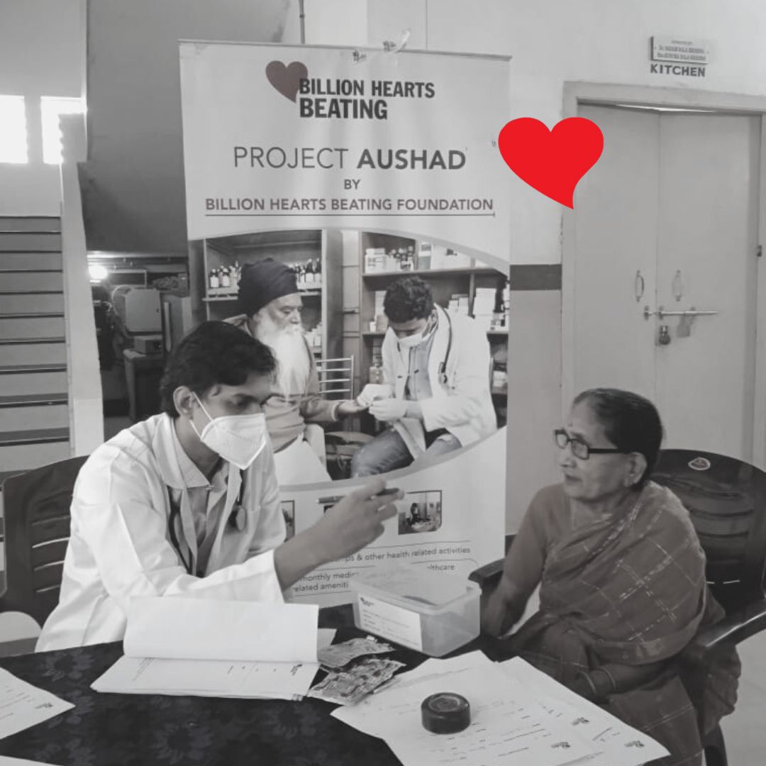 ApolloFND's tweet photo. Under Project Aushad #BillionHeartsBeating organised a general health examination camp at the Red Cross Home for Senior Citizens in Kakinada, Andhra Pradesh.
#seniorcare #selfcarematters #philathropy #ngoindia #healthcamps #healthforall #health https://t.co/WHrNF6gNqV