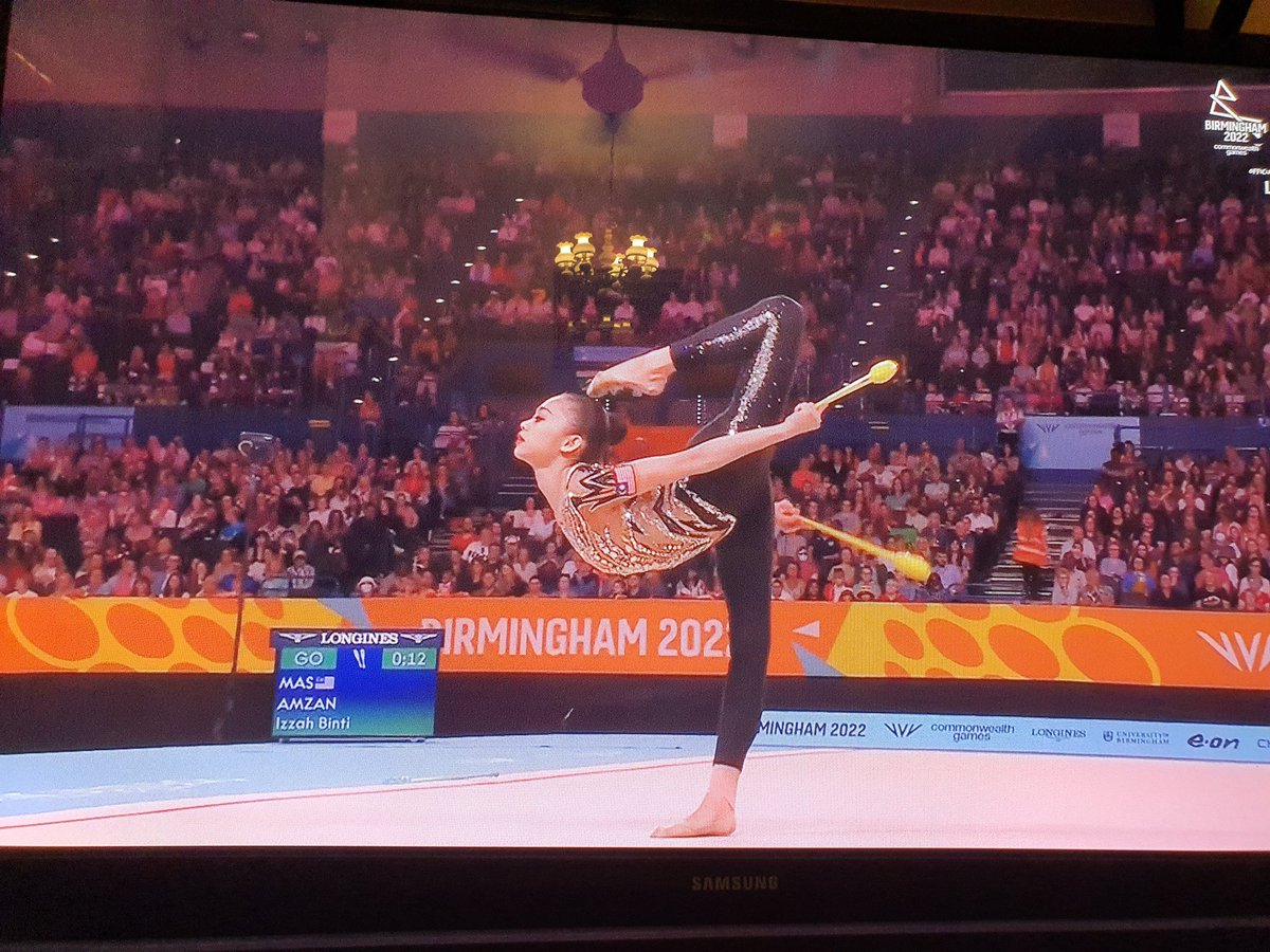 kamarulbahrin's tweet photo. #BreakingNews #Birmingham2022 ๐ฅ#IzzahAmzan delivers bronze for another medal for #Malaysia as our #RhythmicGymnastics gymnasts turn on their power today with #JoeEe getting gold for ball earlier on the last day for #RG at #CommonwealthGames2022 https://t.co/QtJZyKnYKV