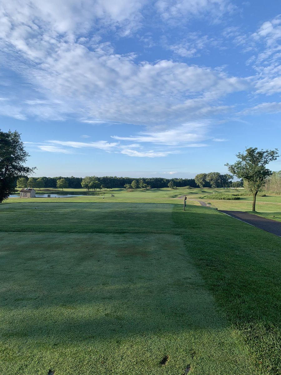 Ike58Reese's tweet photo. 😎 A BEAUTIFUL morning to play 18 at @JawsGolf #RiverWinds ⛳️🏌🏾 https://t.co/th1nwEfr0b