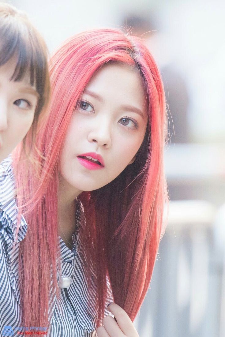 yerispic's tweet photo. looks like a doll with her big eyes 🥺💜

#Yeri #예리 #RedVelvet #레드벨벳 https://t.co/VxOgTI1tkj